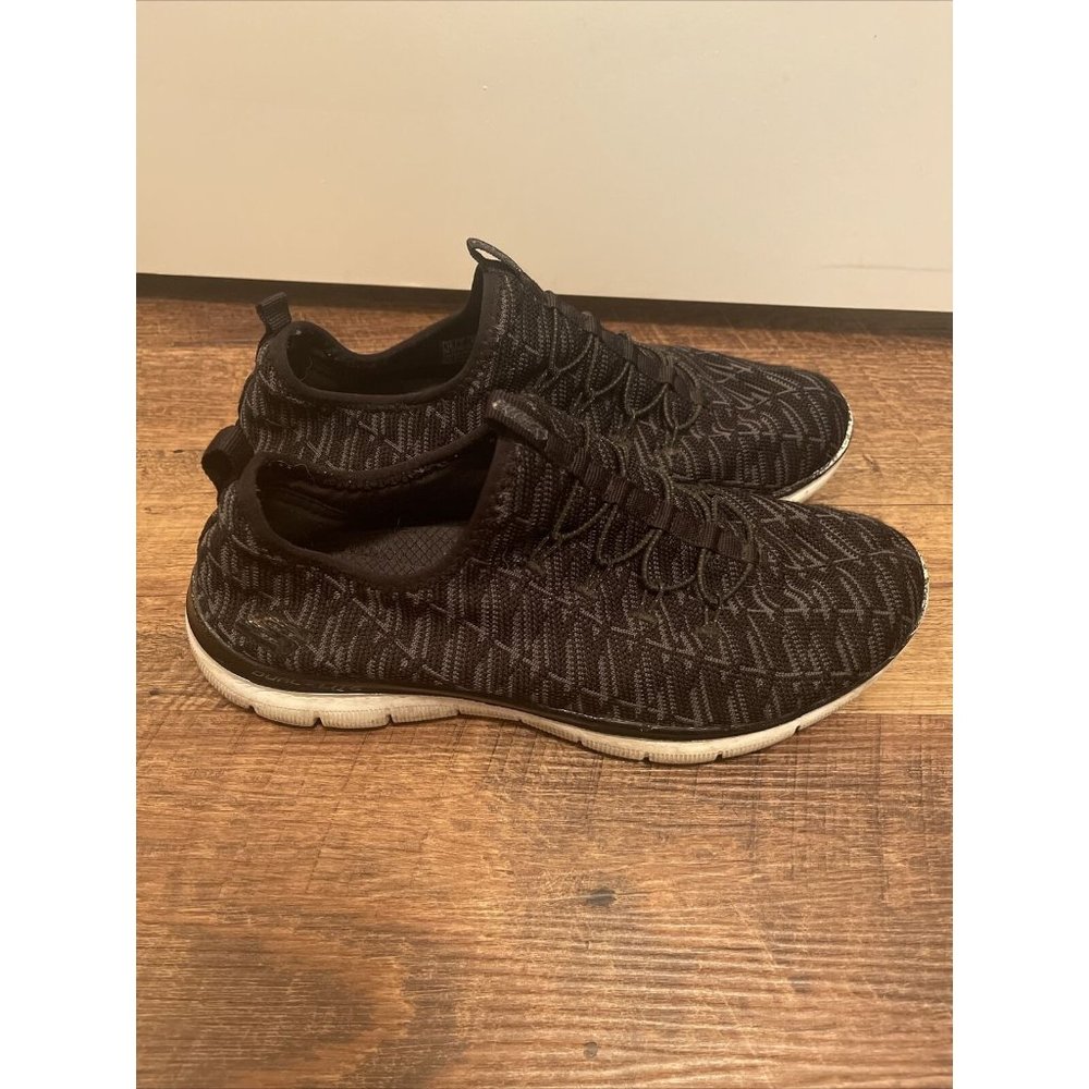 Womens Skechers-Casual Trainer Insights